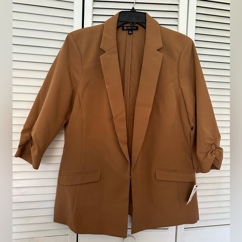 Inc international concepts women’s blazer in a brown/tan color.